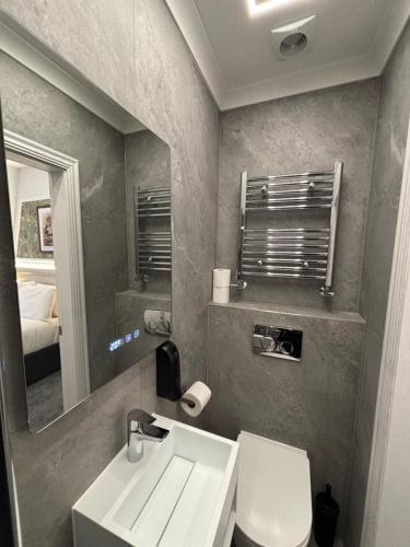 Ванная комната в MSK The Whiteley