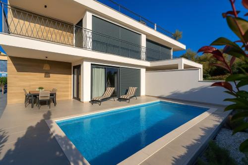 Casa Dora