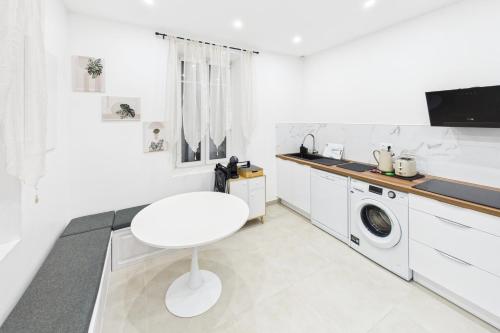 Η κουζίνα ή μικρή κουζίνα στο La parenthèse verte