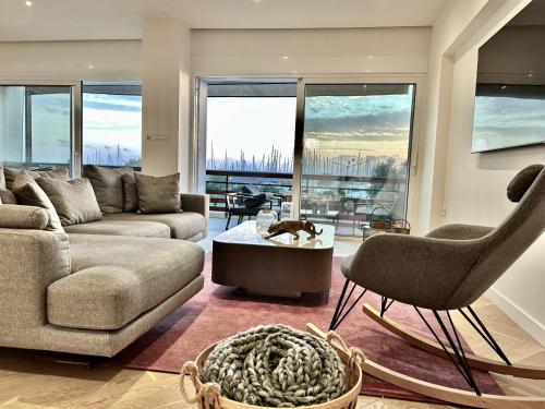 Elaia Luxury Selections - Aqua Marine