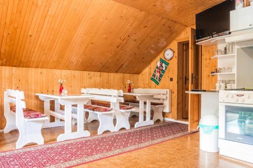 Η κουζίνα ή μικρή κουζίνα στο Apartmán Otília