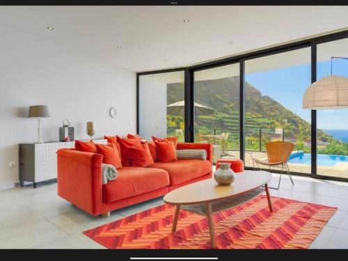 Villa Rubydom by Turin