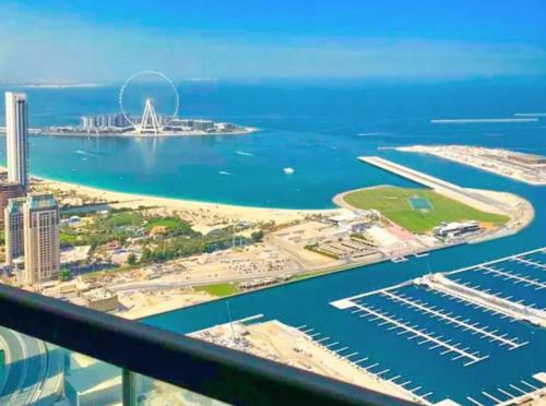 Sea and Dubai Ain view Close to Private Beach