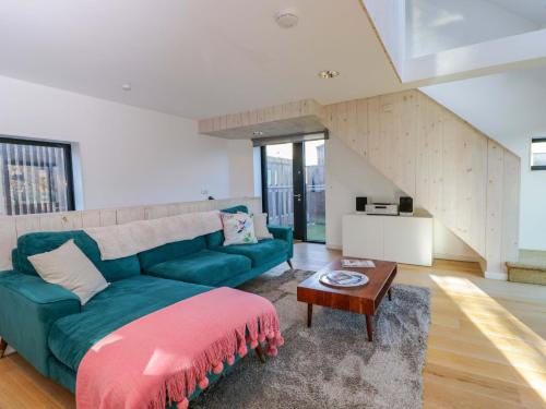 Χώρος καθιστικού στο 4 The Stoneyard