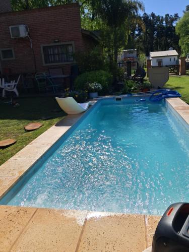 Bazén v ubytování Cabañas Aneley nebo v jeho okolí