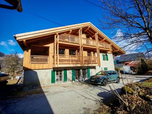 Το κτήριο όπου στεγάζεται  το διαμέρισμα