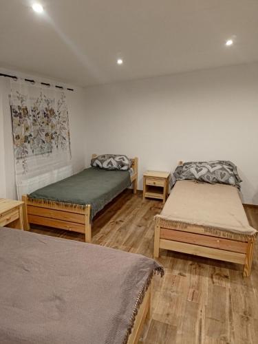 Ένα ή περισσότερα κρεβάτια σε δωμάτιο στο U Máchova jezera