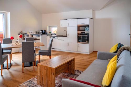 A kitchen or kitchenette at Mahdgut