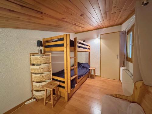 Appartement avec mezzanine pour 6 pers aux Menuires - FR-1-452-411