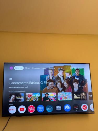 TV a/nebo společenská místnost v ubytování Apartamento na ponta negra 2 quartos