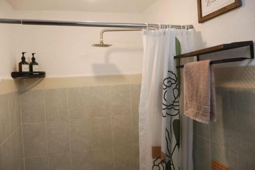 Ένα μπάνιο στο Studios Yaxkin, located in downtown