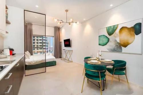 Fully furnished studio with amenities in Dubai