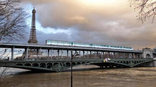 Chatillon Citea Capsule Chambre chez l'habitant Chatillon métro pour nuitée avec accès direct Paris centre et Espace limité en journée Paris sans nuitée accès limité 8h00-19h00 pour dépôt bagages
