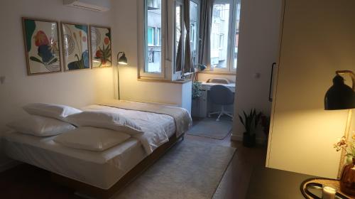 SoSo 55 Studio Apartment