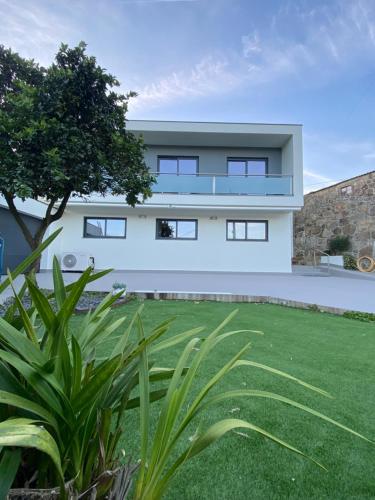 Κήπος έξω από το Casa d'Avó Dete, Férias no coração do Minho