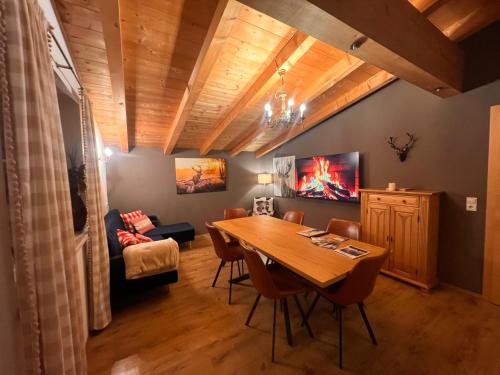 Χώρος καθιστικού στο Ferienhaus Zillertal Panorama Blick Balkon Sauna