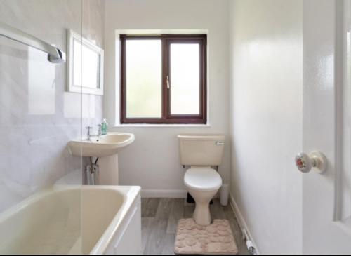 Koupelna v ubytování Entire Home in Leicester United Kingdom