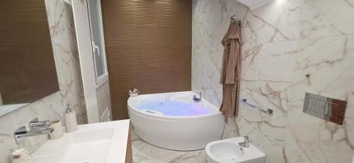 Koupelna v ubytování Exclusive BB Villa Rosa