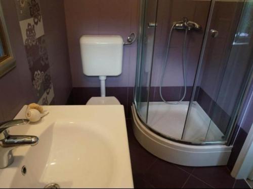 Koupelna v ubytování Apartments Stiniva Hvar - Studio Apartment With Terrace A2