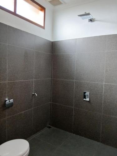 Ένα μπάνιο στο Lafrin Brothers