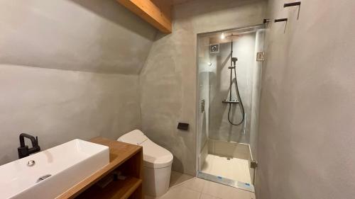 Ένα μπάνιο στο YOHAKU サウナ付き貸切宿 by ITADORI SAUNA