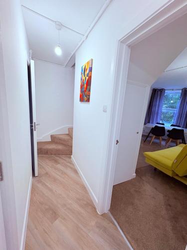 LUXURY 3 BED FLAT for 8 people close to Chelsea Stadium 5 min from the main station photo 89
