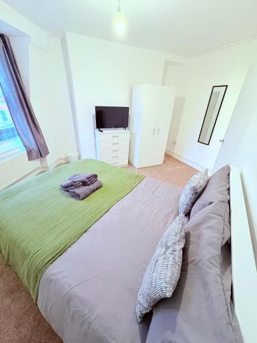 LUXURY 3 BED FLAT for 8 people close to Chelsea Stadium 5 min from the main station photo 78