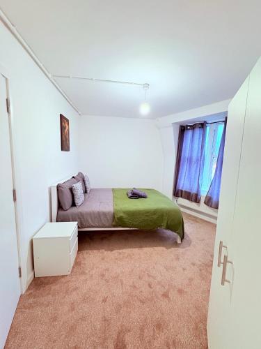 LUXURY 3 BED FLAT for 8 people close to Chelsea Stadium 5 min from the main station photo 73