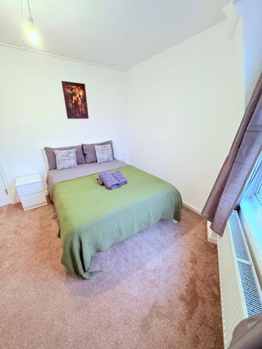 LUXURY 3 BED FLAT for 8 people close to Chelsea Stadium 5 min from the main station photo 72