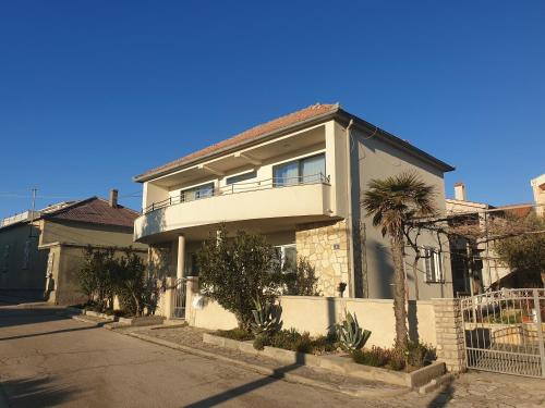 Apartments by the sea Nin, Zadar - 16428