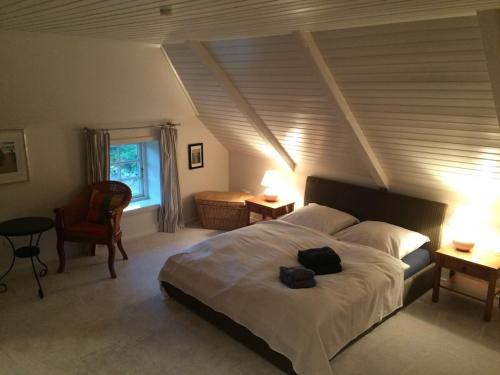 Postel nebo postele na pokoji v ubytování Holiday home in Midlum with swimming pool