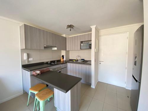 Una cocina o cocineta en DEPARTAMENTOS en PLAYA CAVANCHA