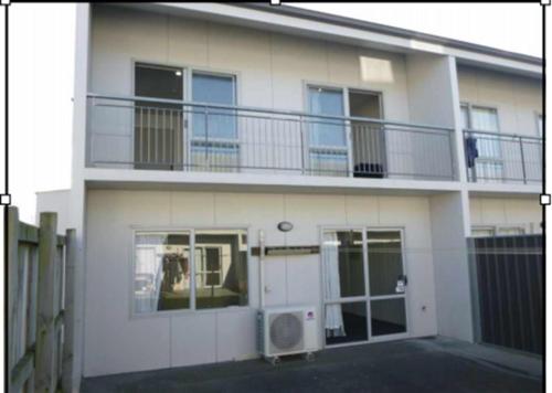 Το κτήριο όπου στεγάζεται  το δωμάτιο σε οικογενειακή κατοικία