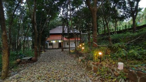 Un jardín fuera de The Paul Residence