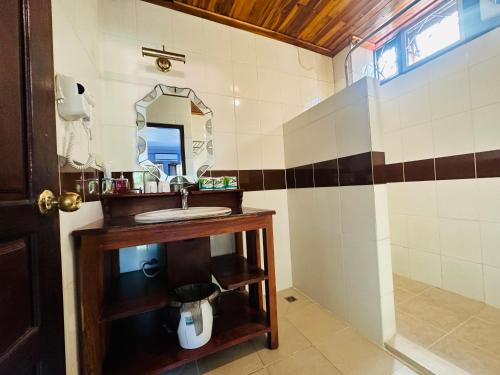 Koupelna v ubytování Villa Phounsab Tourist Street