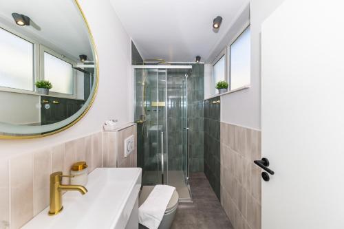 Pied-à-terre by Belmont Realty