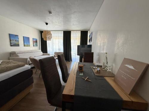 Ένα ή περισσότερα κρεβάτια σε δωμάτιο στο Modern eingerichtete Ferienwohnung Traumtagerl ruhig, zentral, ideal für Familien & Paare