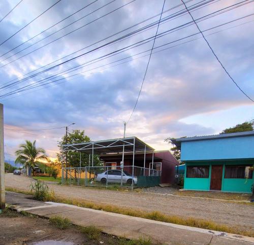 Το κτήριο όπου στεγάζεται  το διαμέρισμα