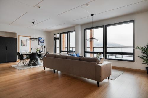 Χώρος καθιστικού στο Le Chalet Lingonberry D23 Ski-in Ski-out by Aavalevi