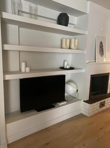 2 Bedroom 2 Bath Modern Apartment 9min from Metro Station