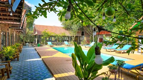 Swimmingpoolen hos eller tæt på Tam Coc Holiday Retreat