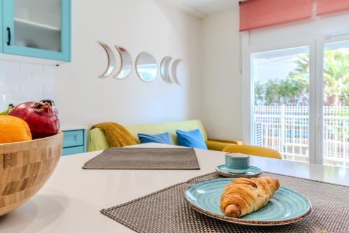 1ª linea de Mar + Wifi + Parking publico by Sunset Rentals (Salduba)