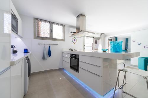 Grand Appartement Bungalow de Luxe avec Patio