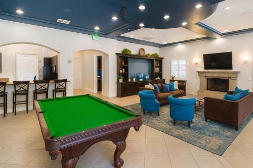 Marina Del Rey Beach Retreat w Hot Tub, Billiards & Grill photo 28