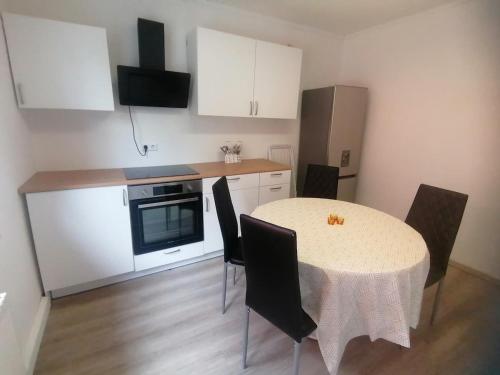 Una cocina o zona de cocina en Strasbourg Pont de l'Europe