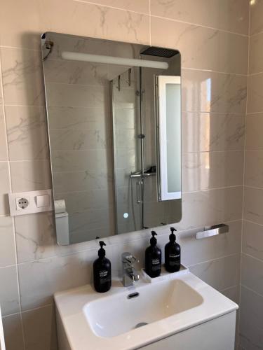Ένα μπάνιο στο Apartamento moderno en Almería centro