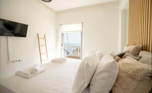 Apartment with Sea View Piraeus 4 people