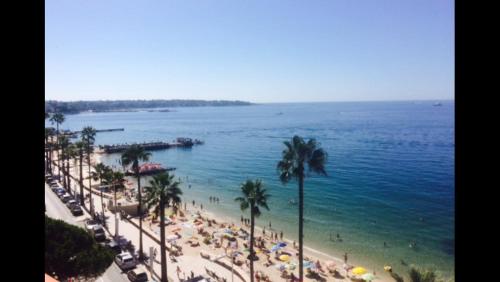 Sea front studio in Juan-les-Pins