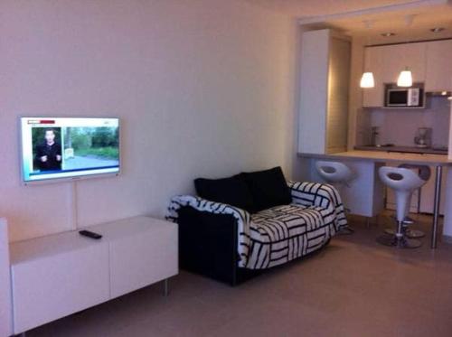 Sea front studio in Juan-les-Pins