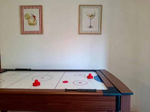 Spillelokalet på 4-Bed Spacious House Perfect for Long-Term Stays